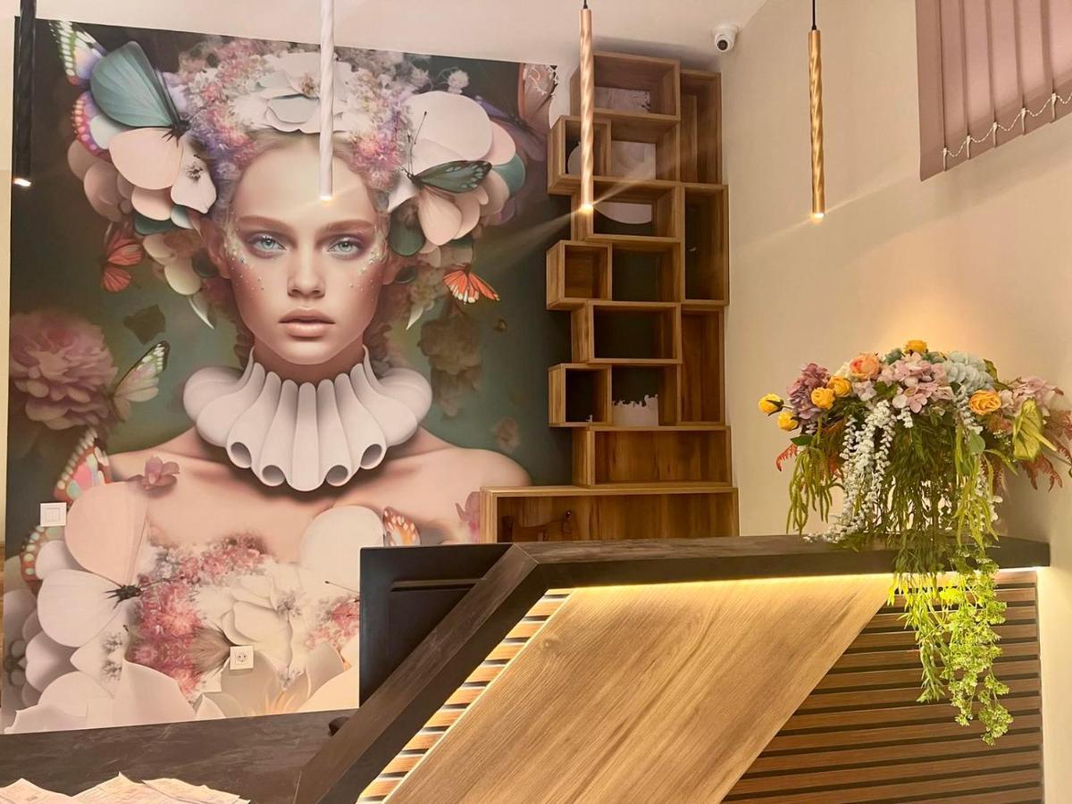 Floral Boutique Hotel Pleven Eksteriør billede