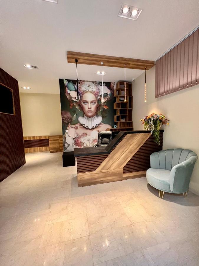 Floral Boutique Hotel Pleven Eksteriør billede