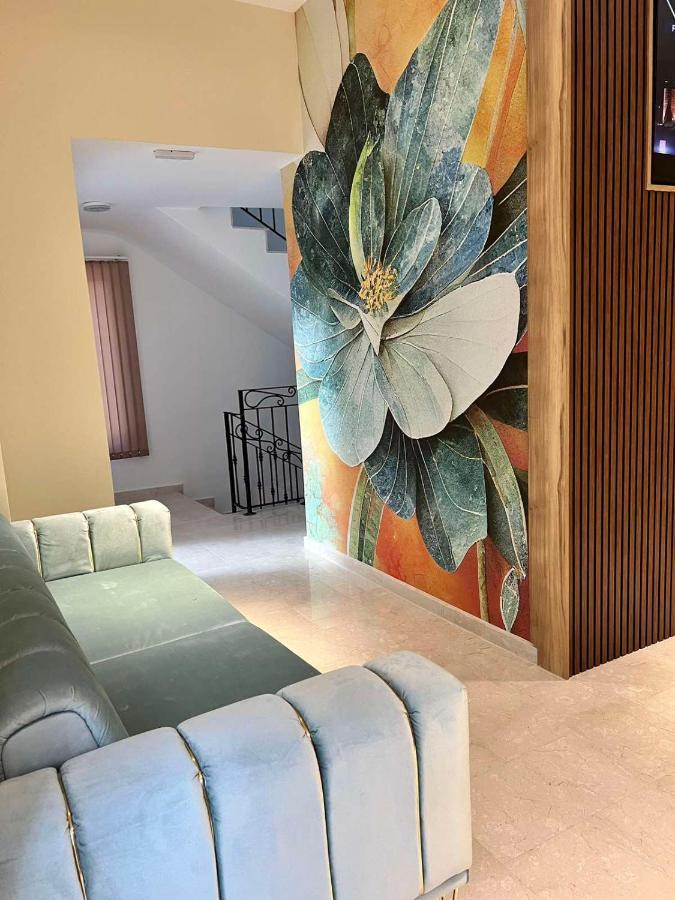 Floral Boutique Hotel Pleven Eksteriør billede