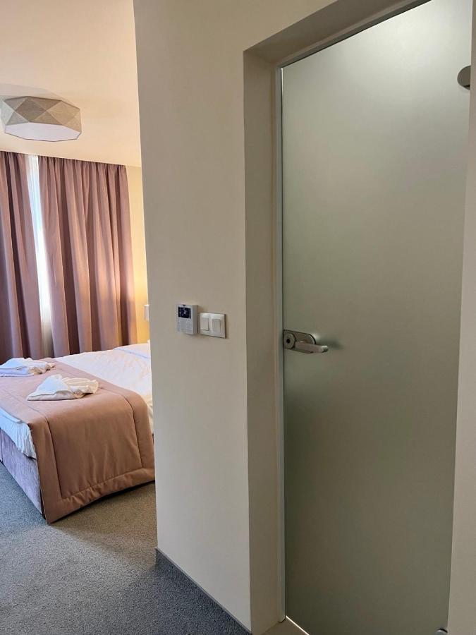 Floral Boutique Hotel Pleven Eksteriør billede