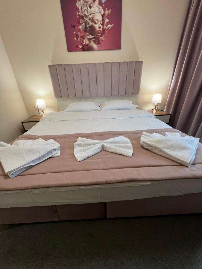 Floral Boutique Hotel Pleven Eksteriør billede