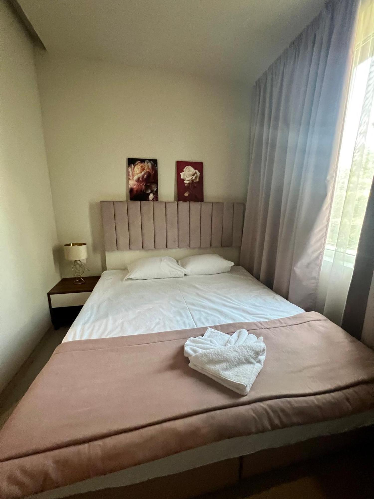 Floral Boutique Hotel Pleven Eksteriør billede
