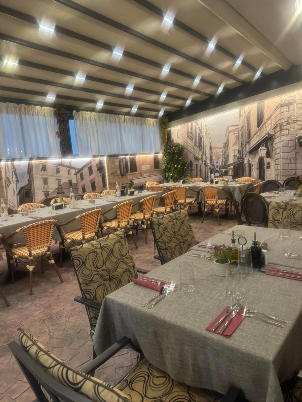 Floral Boutique Hotel Pleven Eksteriør billede